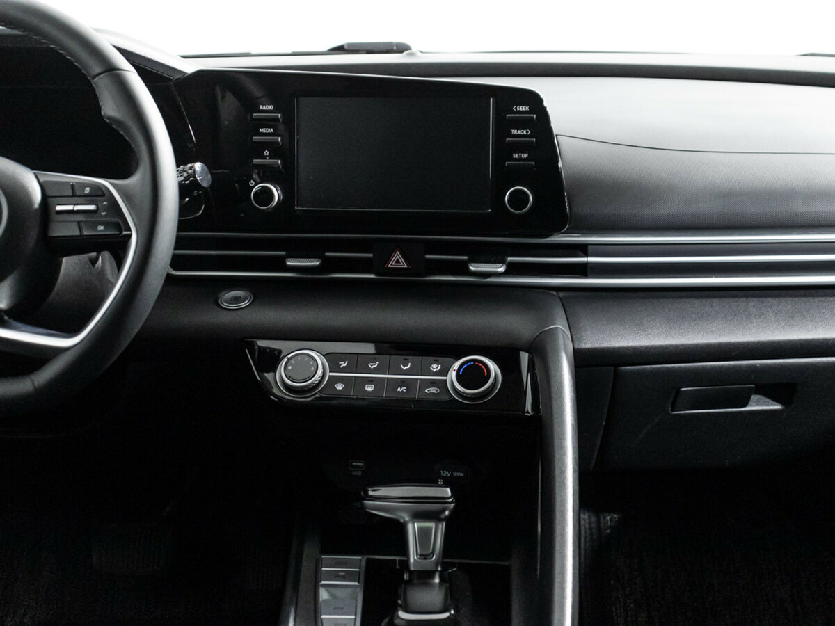 Hyundai Elantra VII (CN7), 2023 Фото №14