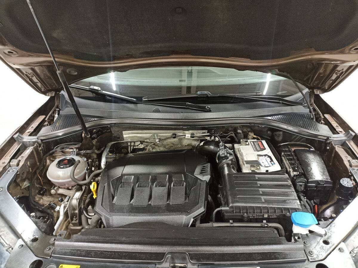 Volkswagen Tiguan, 2020 Фото №9