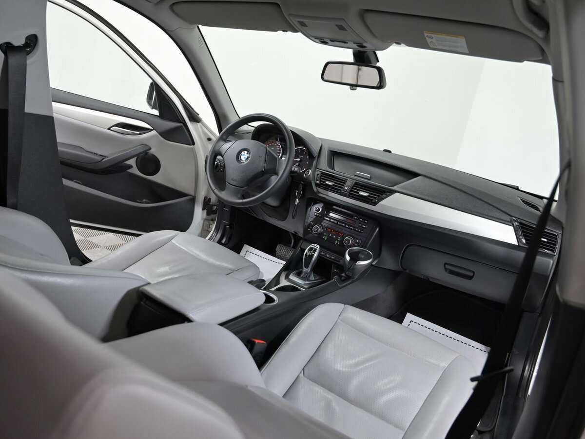 BMW X1 20i, 2012 Фото №5