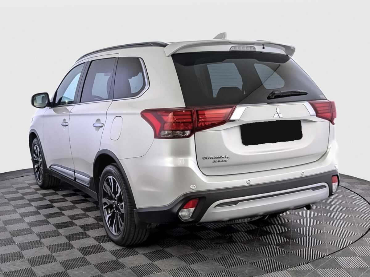Mitsubishi Outlander, 2021 Фото №7