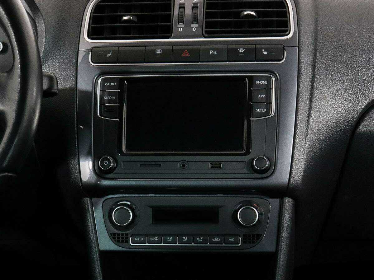 Volkswagen Polo, 2020 Фото №11