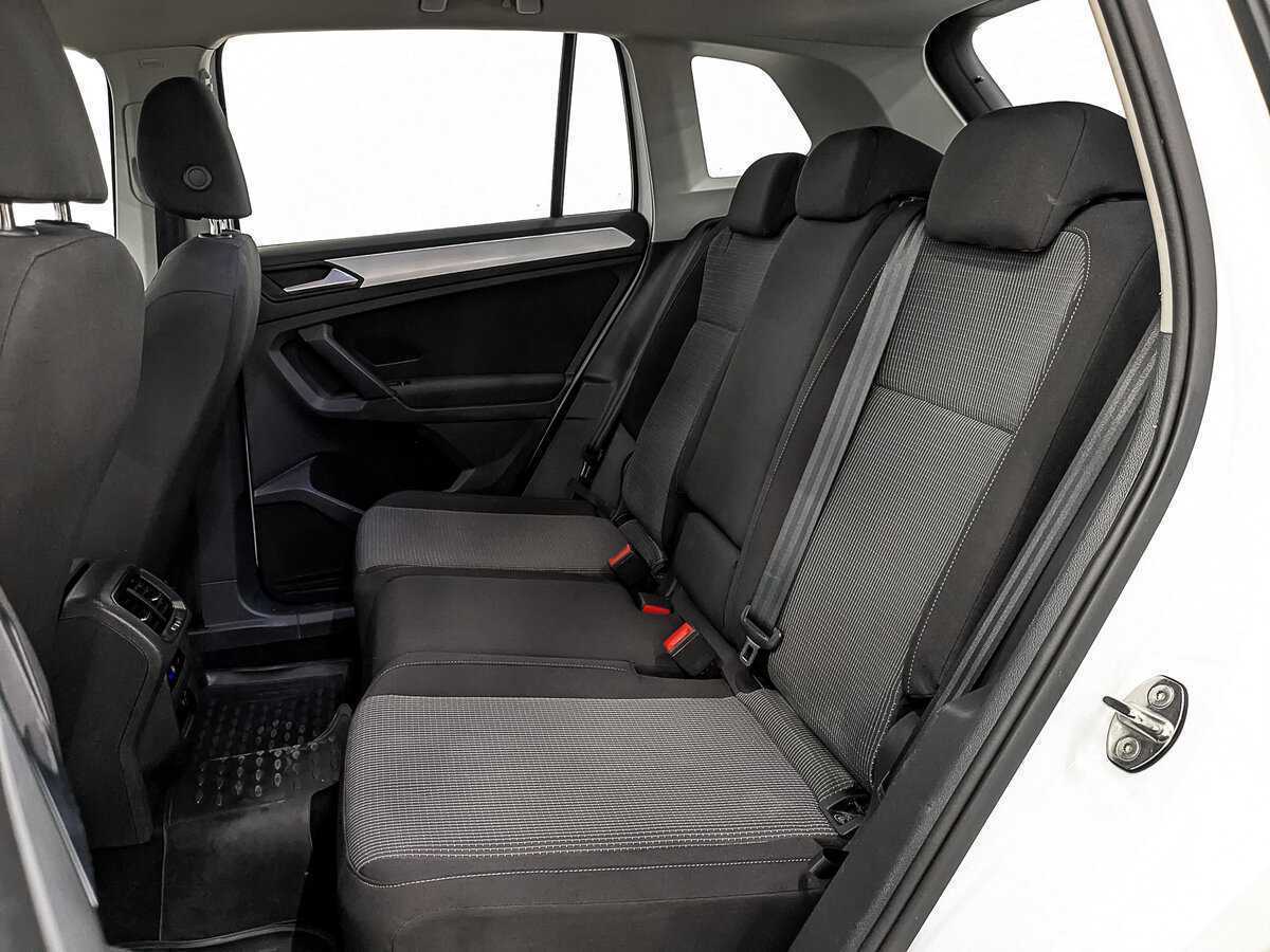 Volkswagen Tiguan, 2021 Фото №15