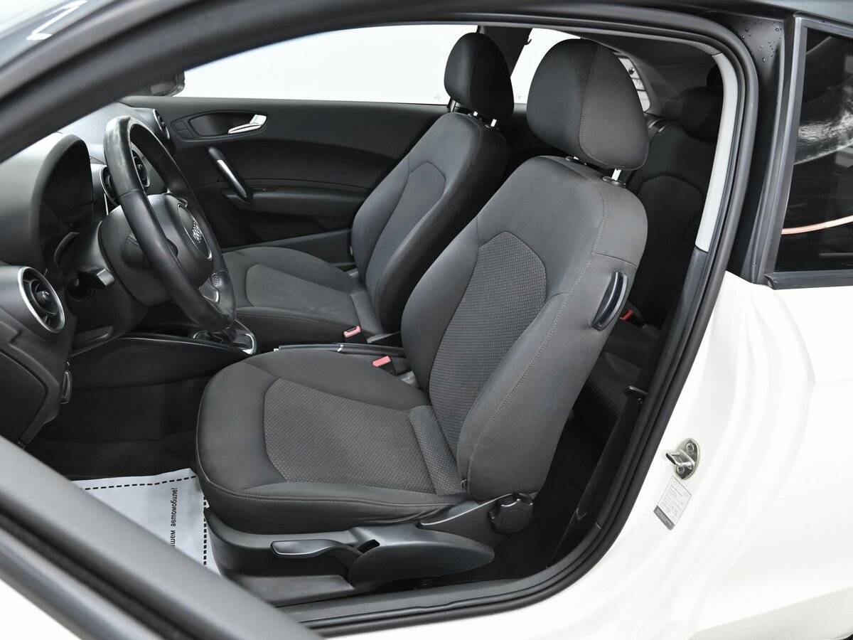 Audi A1, 2012 Фото №6