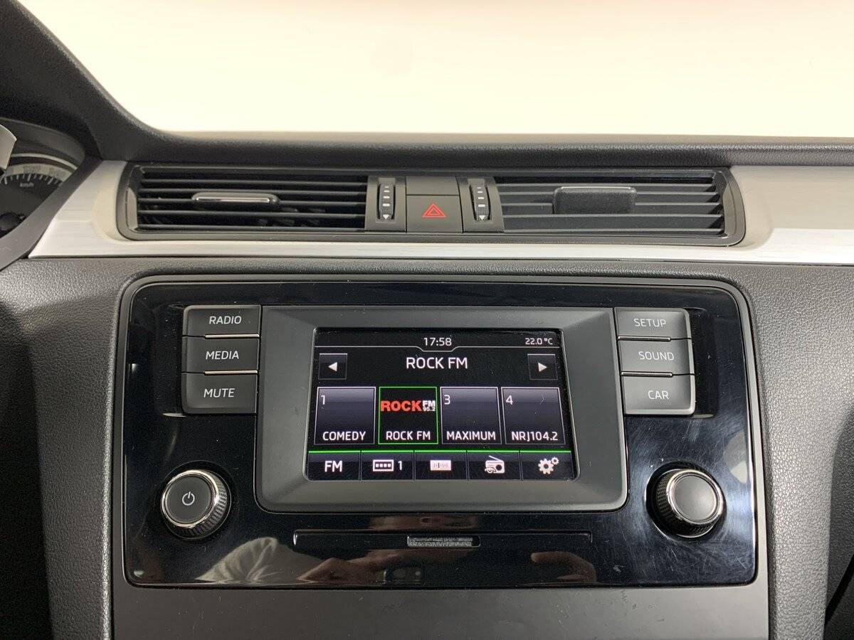 Skoda Rapid, 2016 Фото №15