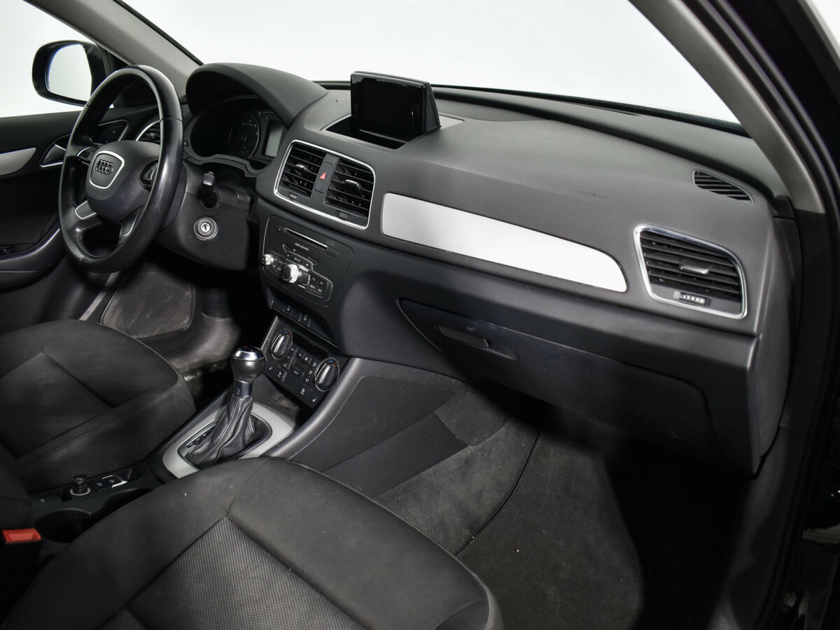 Audi Q3 I (8U) Рестайлинг, 2015 Фото №12