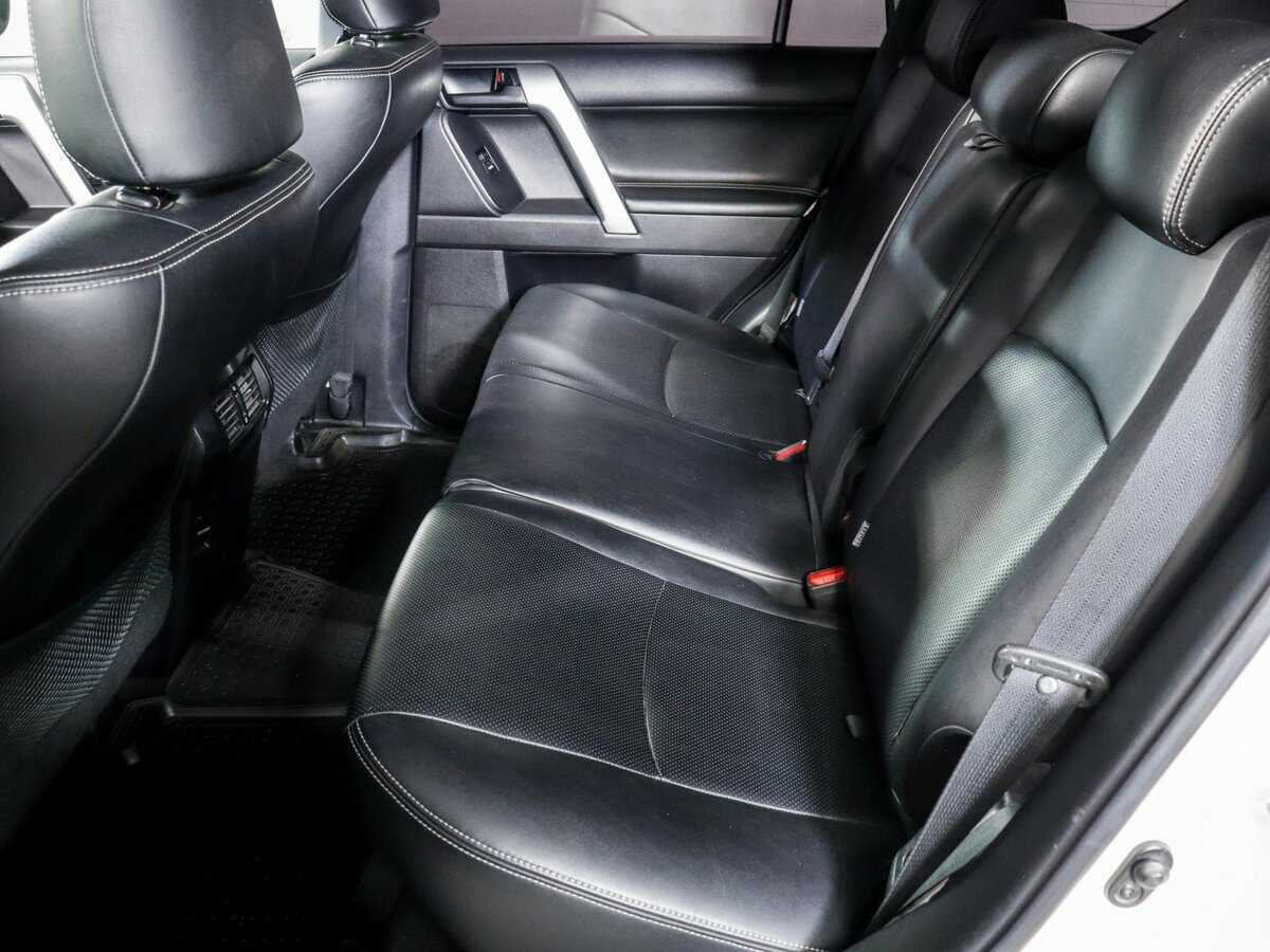 Toyota Land Cruiser Prado, 2014 Фото №7