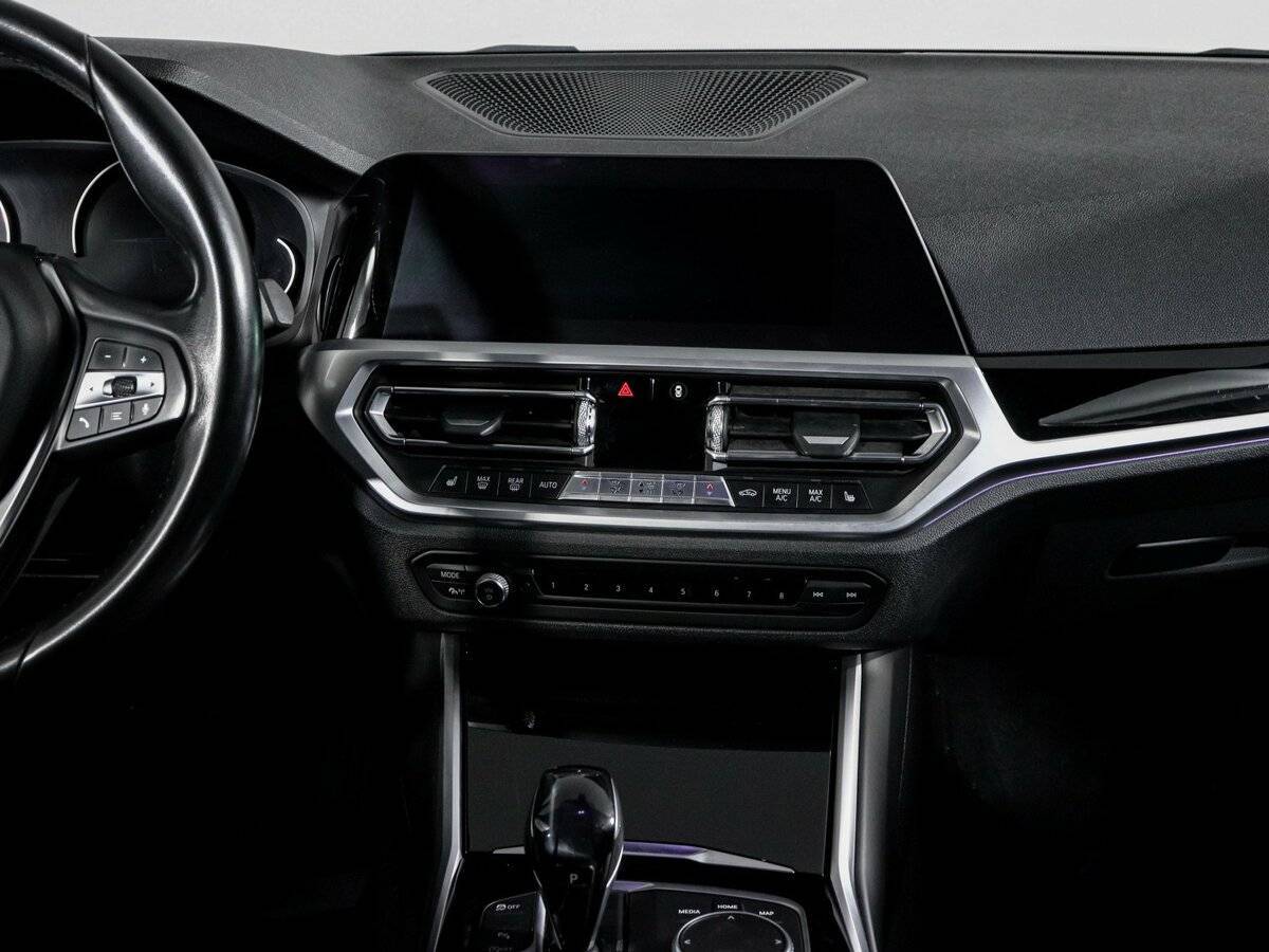 BMW 3 серии 318d, 2019 Фото №13