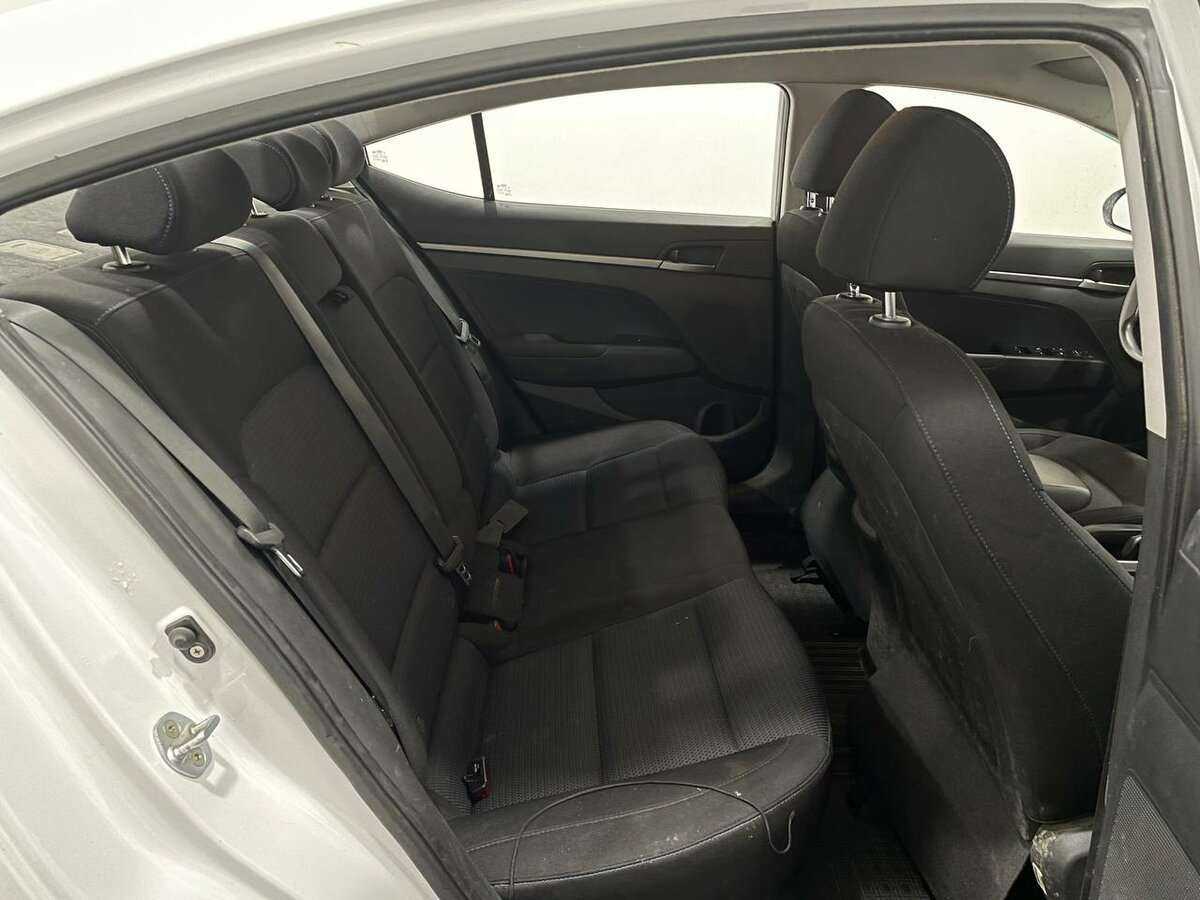 Hyundai Elantra, 2016 Фото №5