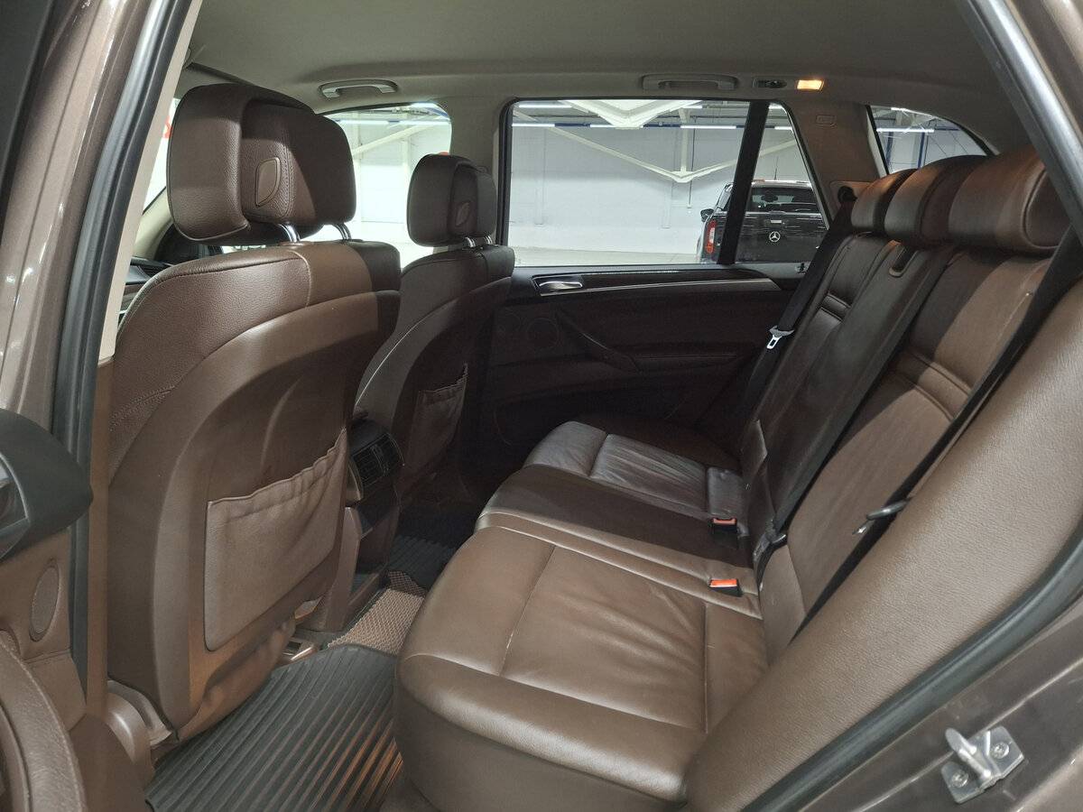 BMW X5 40d II (E70) Рестайлинг, 2012 Фото №11