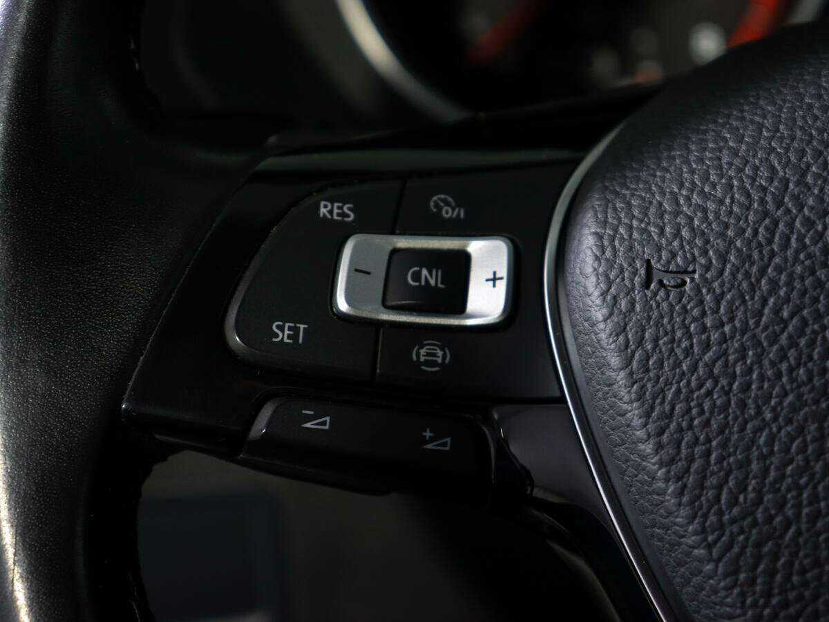 Volkswagen Tiguan, 2020 Фото №17