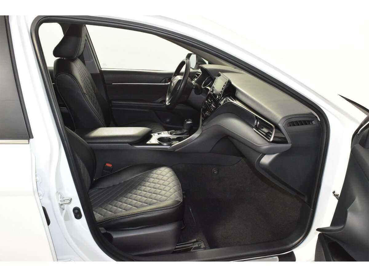 Toyota Camry, 2021 Фото №15