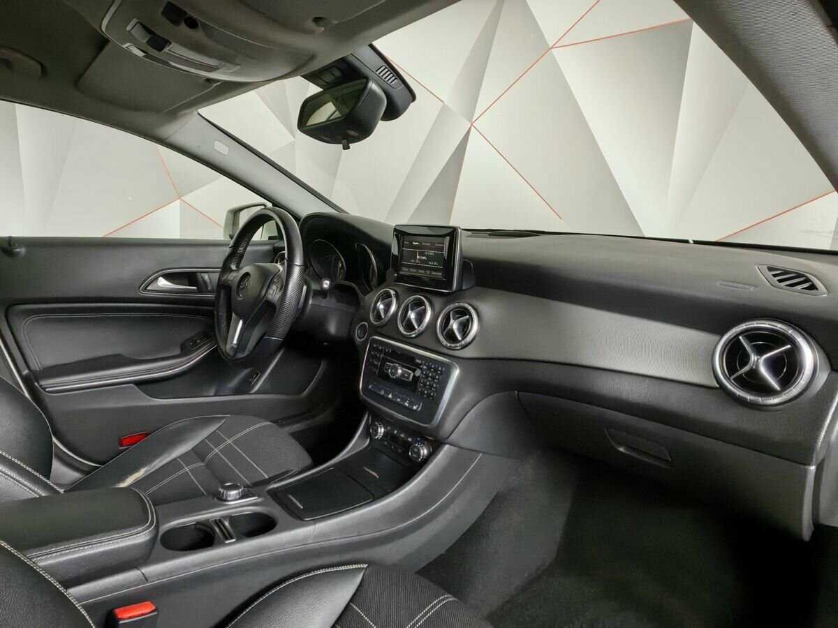 Mercedes-Benz CLA 200, 2013 Фото №9