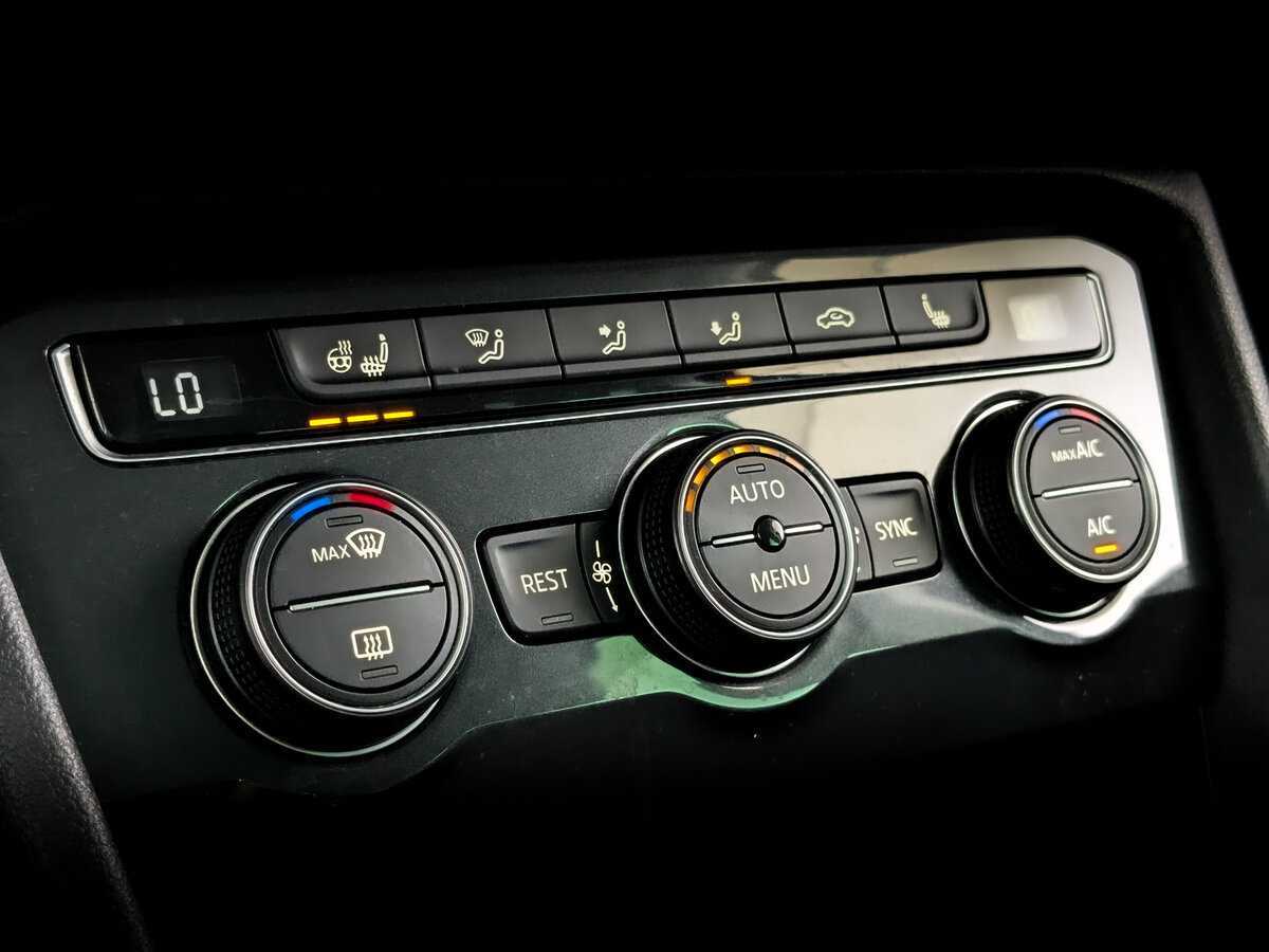 Volkswagen Tiguan, 2019 Фото №22