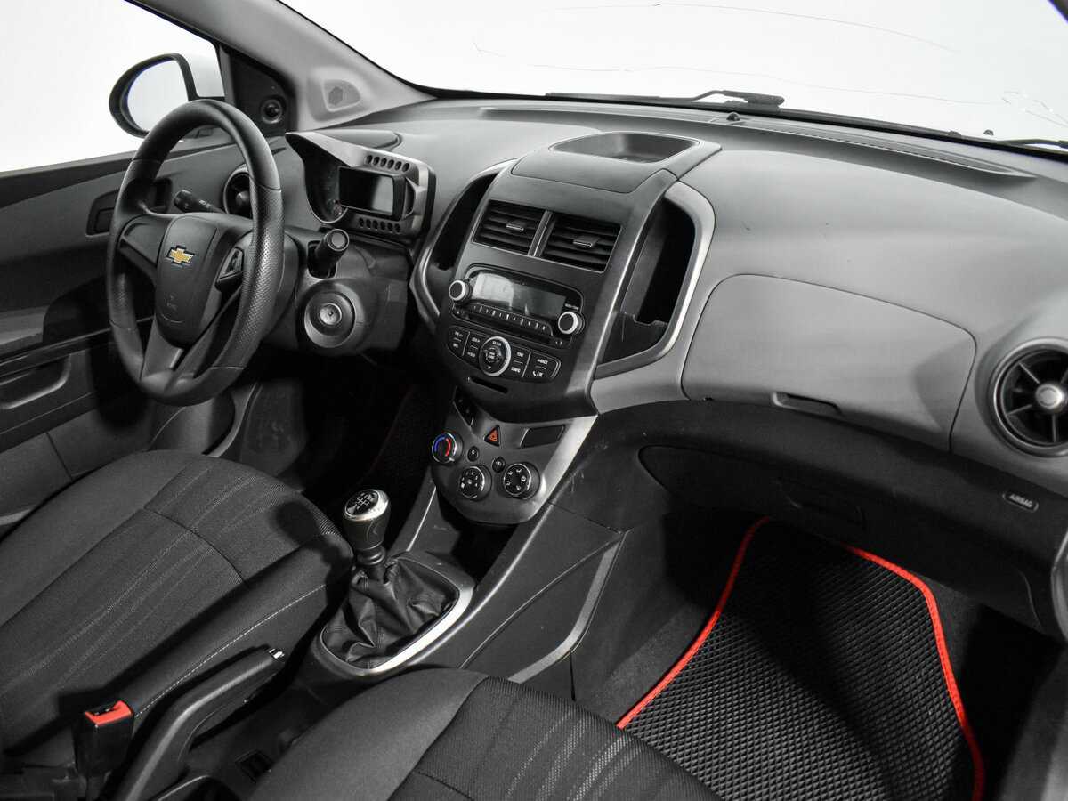 Chevrolet Aveo, 2014 Фото №12