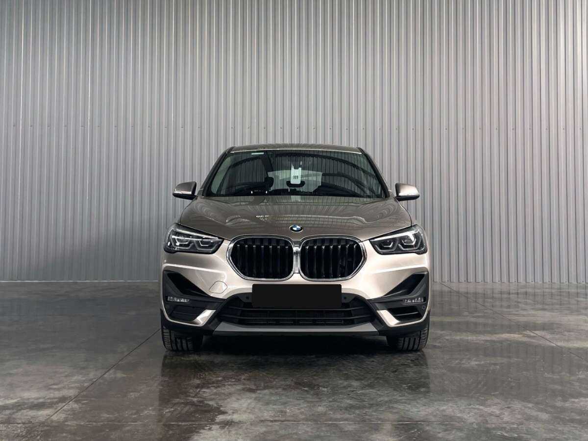 BMW X1 18i sDrive, 2021 Фото №2