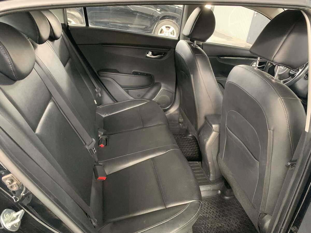 Kia Rio X-Line, 2018 Фото №12