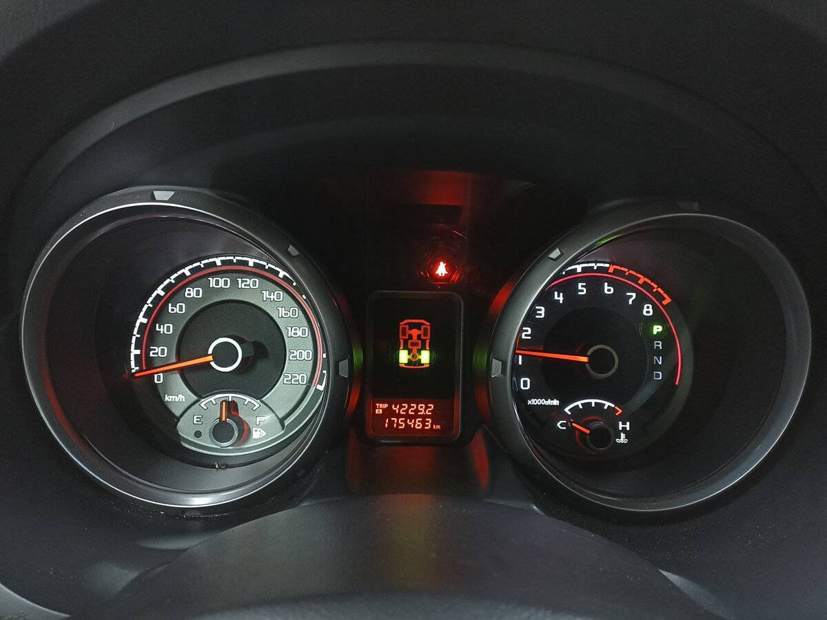 Mitsubishi Pajero, 2012 Фото №13