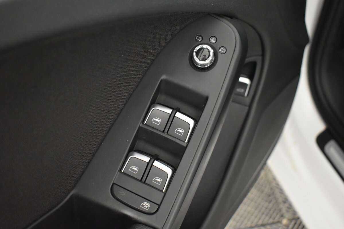 Audi A4, 2012 Фото №8