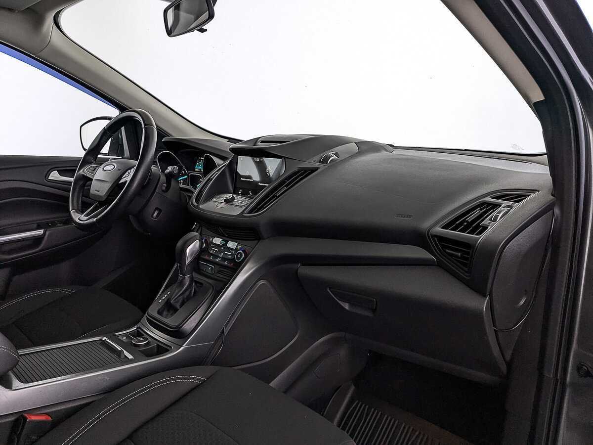 Ford Kuga, 2018 Фото №12