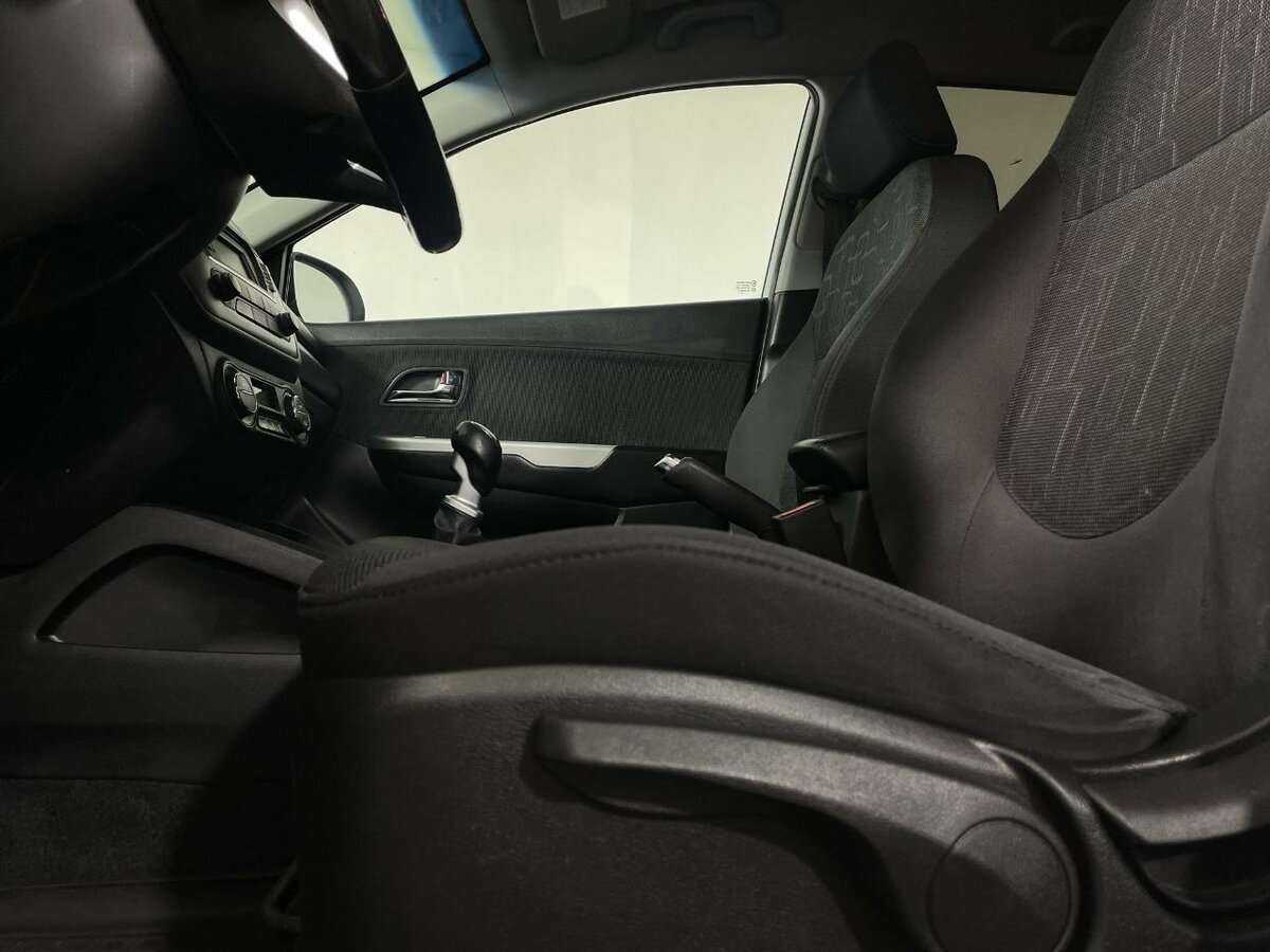 Kia Rio 5-speed, 2013 Фото №10