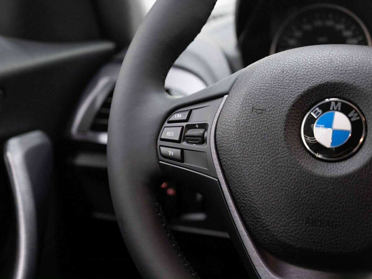 BMW 1 серии 118i, 2017 Фото №15