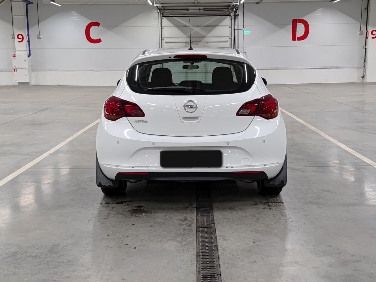 Opel Astra J Рестайлинг, 2013 Фото №6