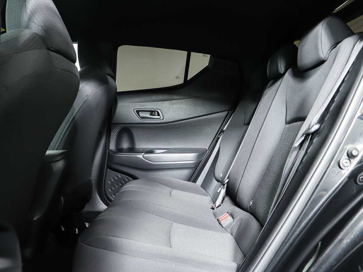 Toyota C-HR, 2019 Фото №10