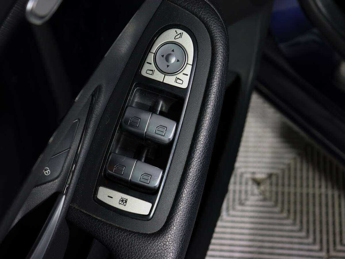 Mercedes-Benz C-Класс 180, 2018 Фото №13