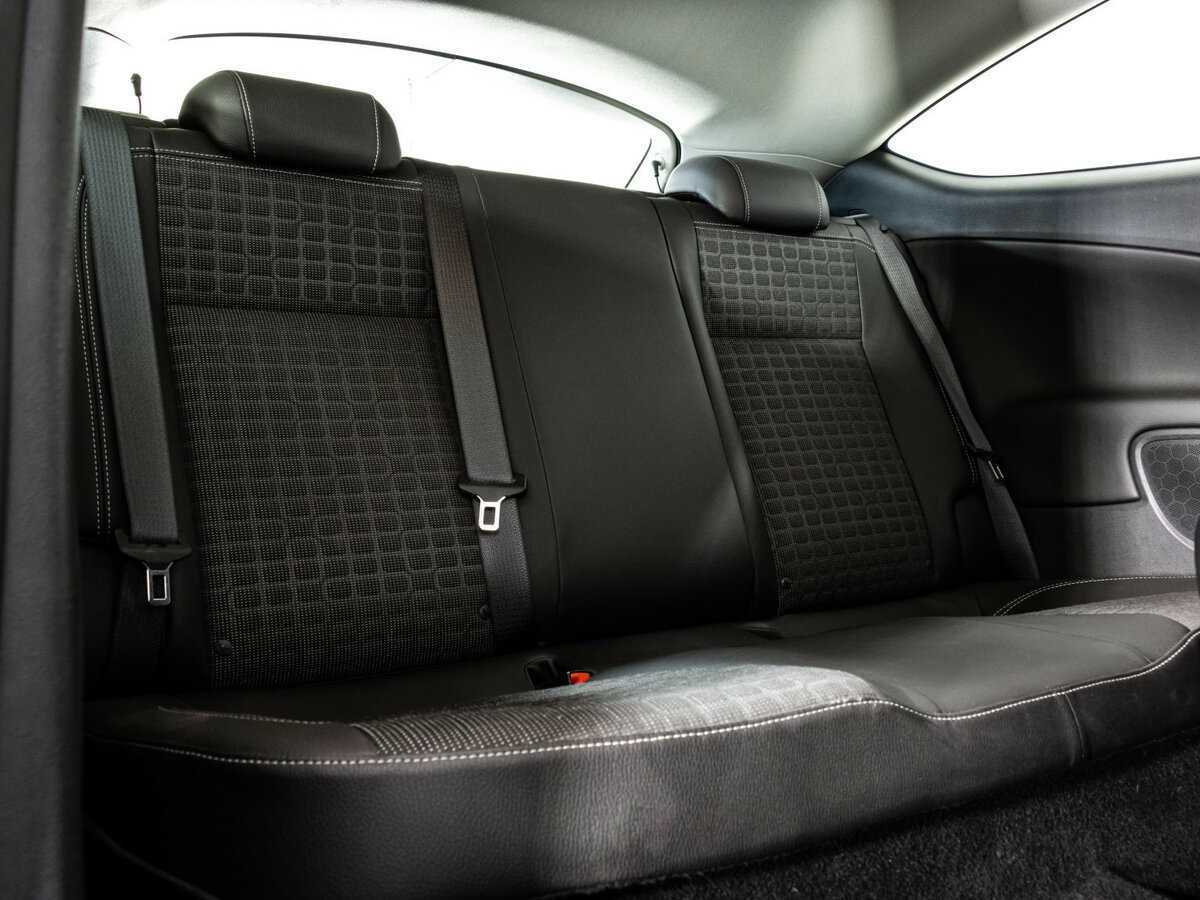 Opel Astra GTC, 2012 Фото №15