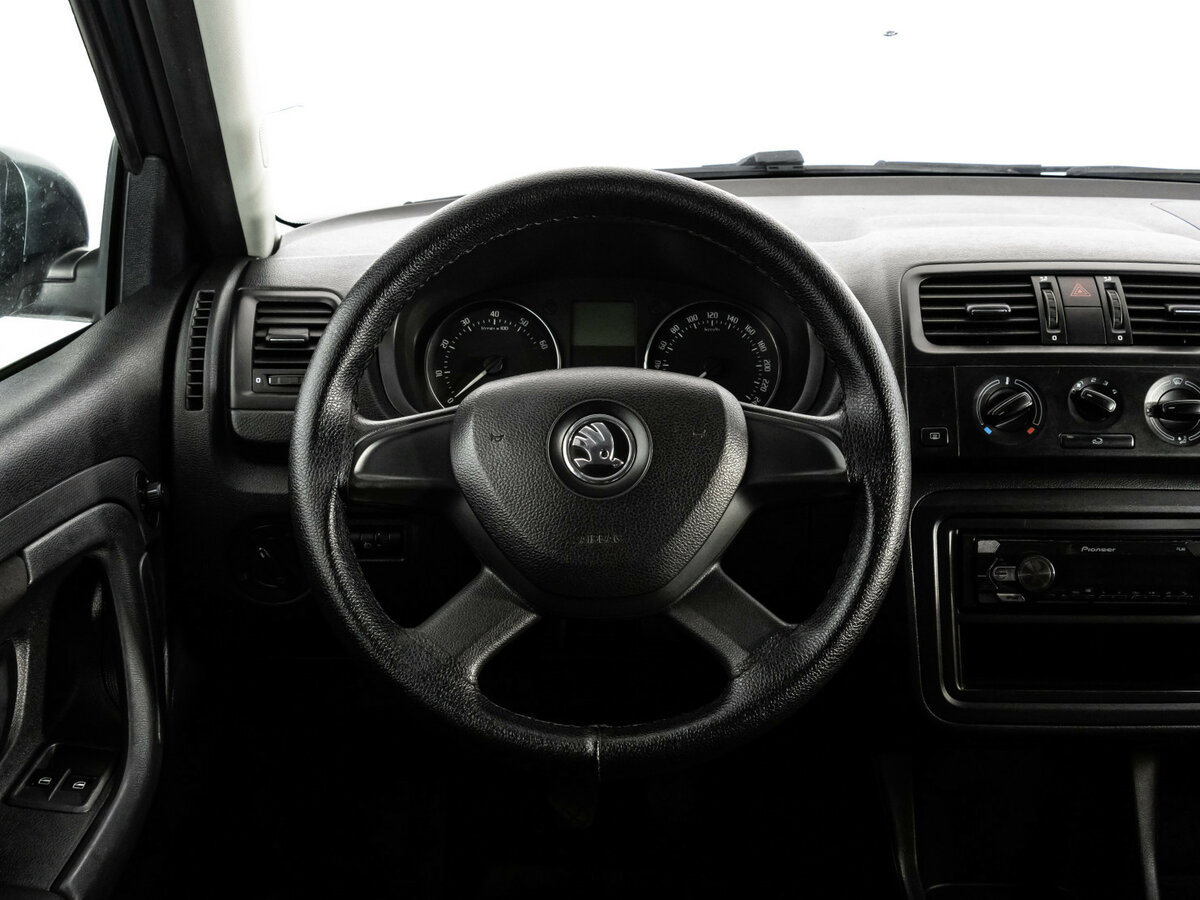 Skoda Fabia II Рестайлинг, 2013 Фото №11