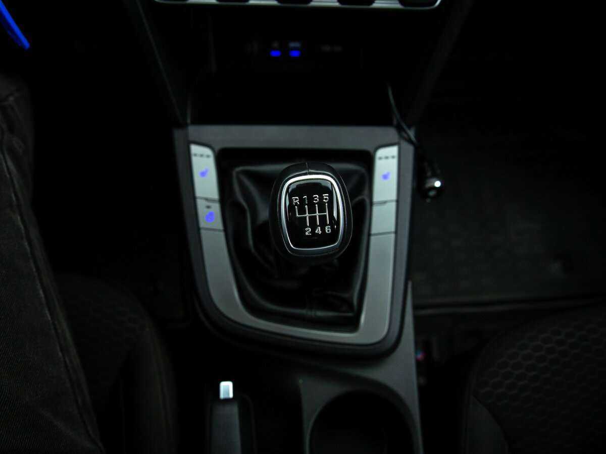 Hyundai Elantra, 2020 Фото №16