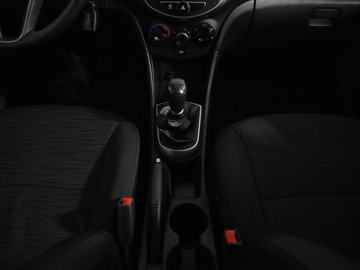 Hyundai Solaris I Рестайлинг, 2016 Фото №14