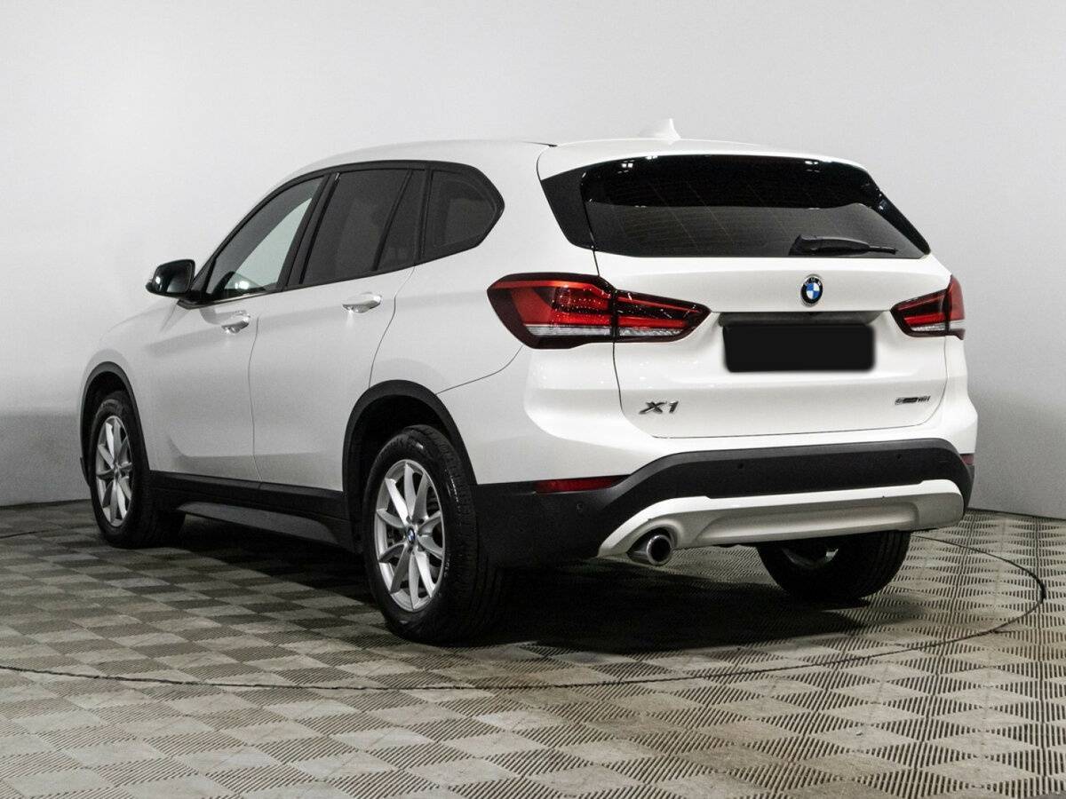 BMW X1 18i sDrive, 2019 Фото №7