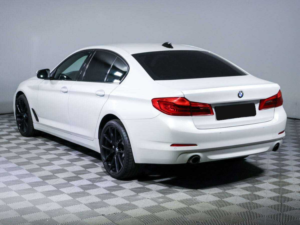 BMW 5 серии 520d xDrive, 2018 Фото №6