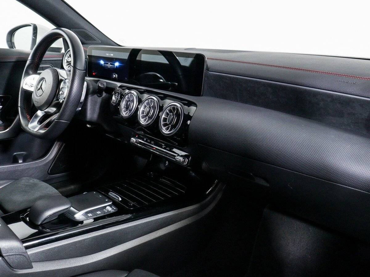 Mercedes-Benz CLA 200, 2021 Фото №5