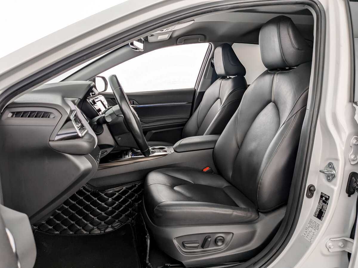 Toyota Camry, 2021 Фото №16