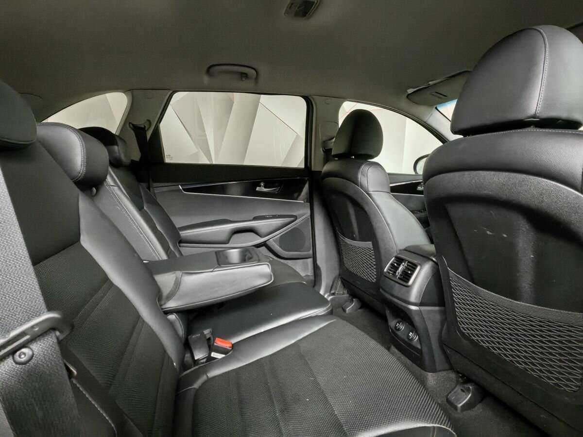 Kia Sorento, 2019 Фото №12