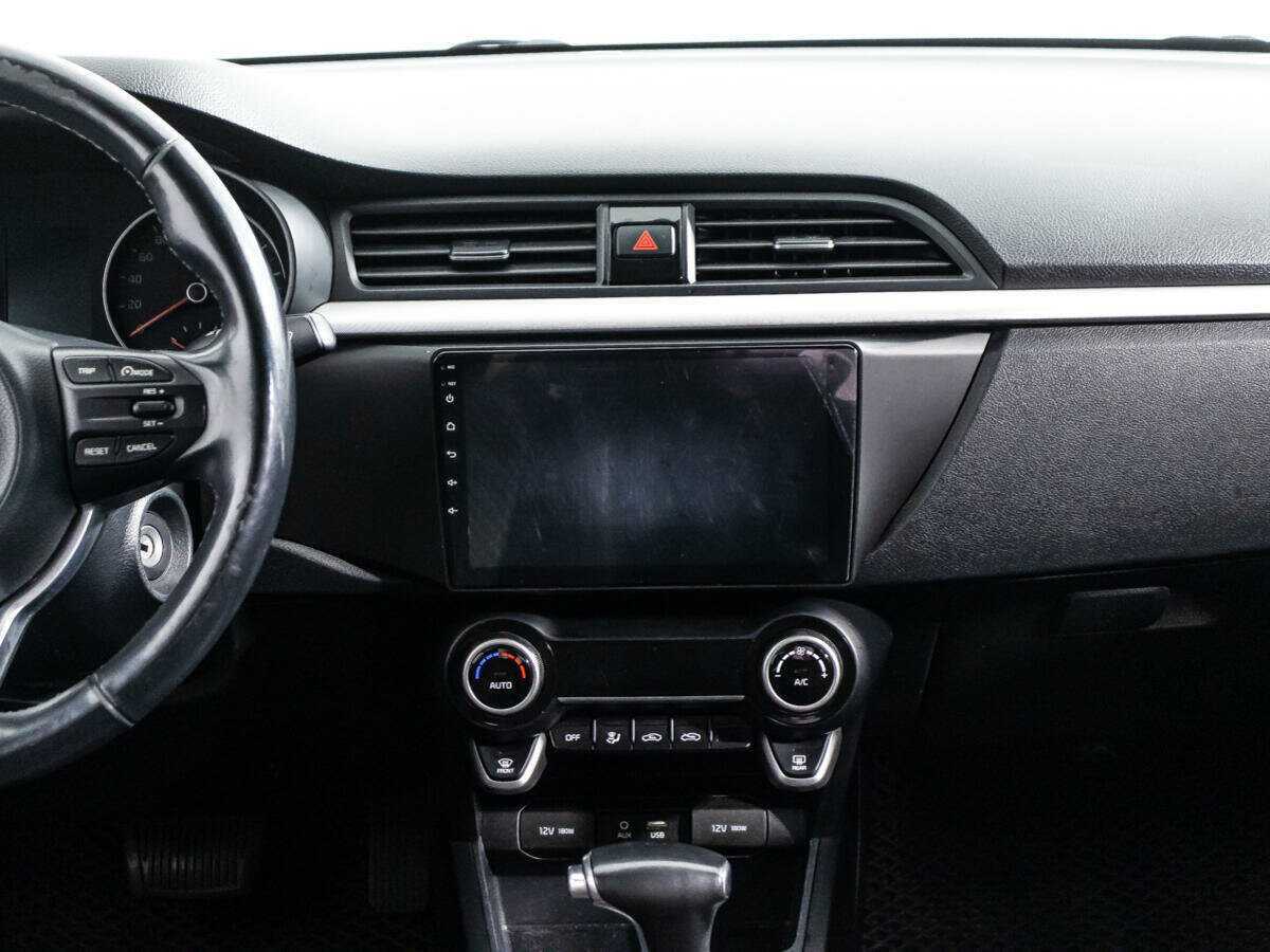 Kia Rio, 2018 Фото №13