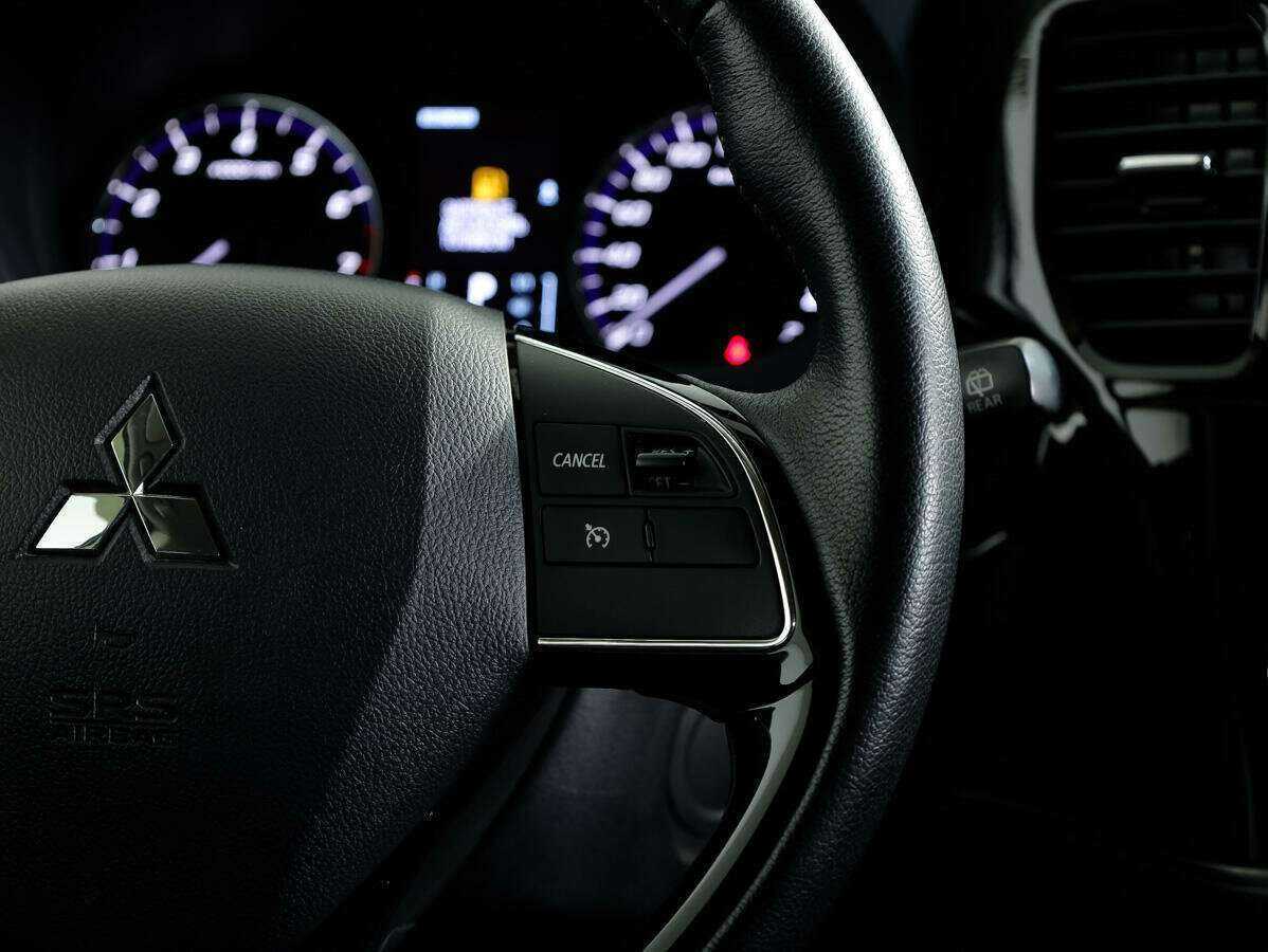 Mitsubishi Outlander, 2018 Фото №15