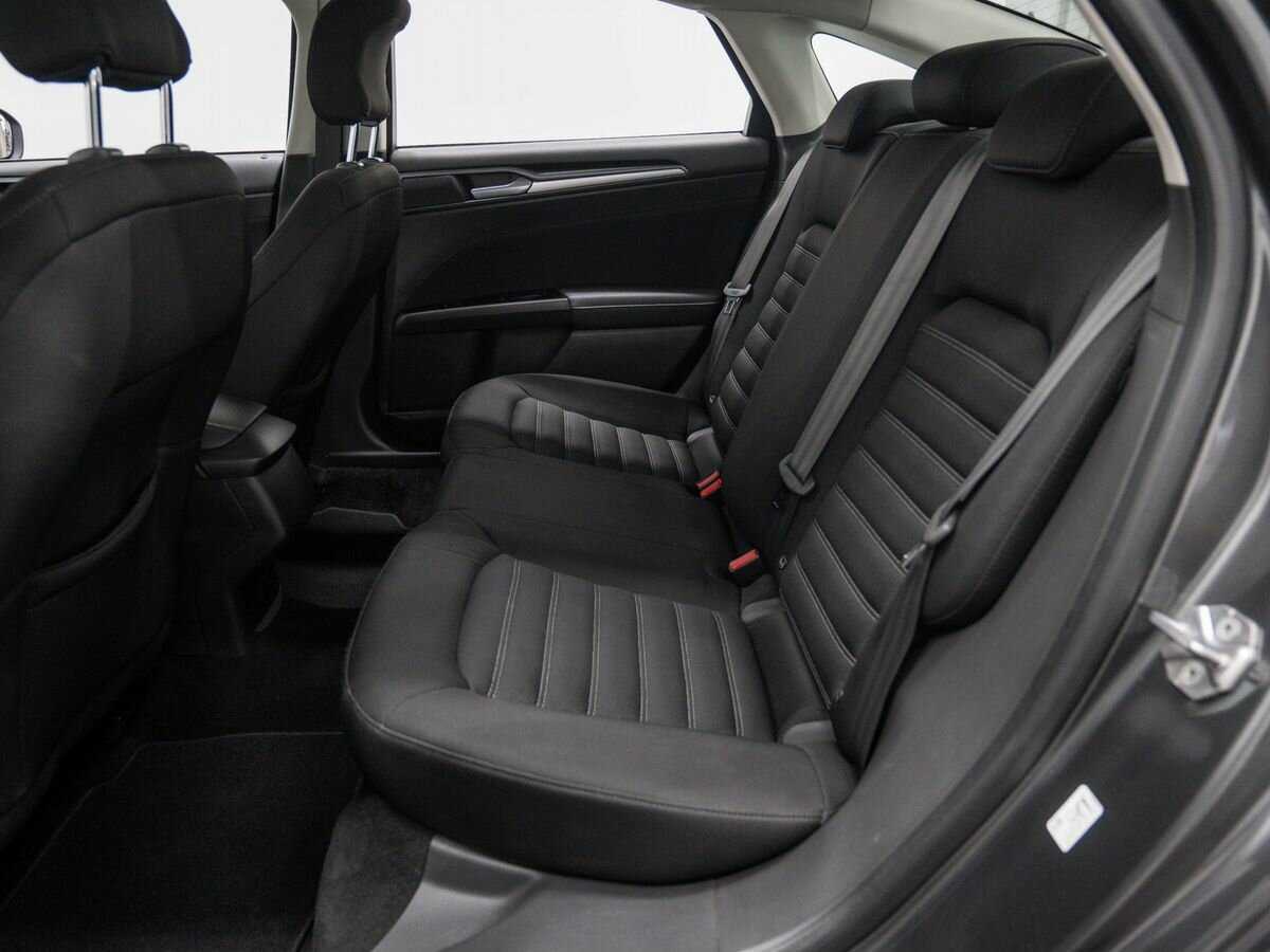 Ford Mondeo, 2017 Фото №11