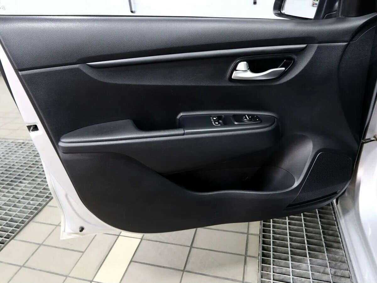 Kia Rio, 2021 Фото №7