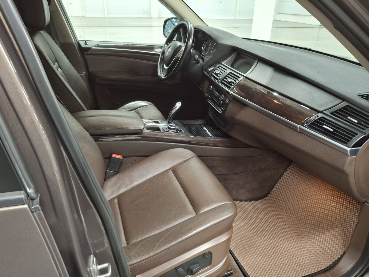 BMW X5 40d II (E70) Рестайлинг, 2012 Фото №10