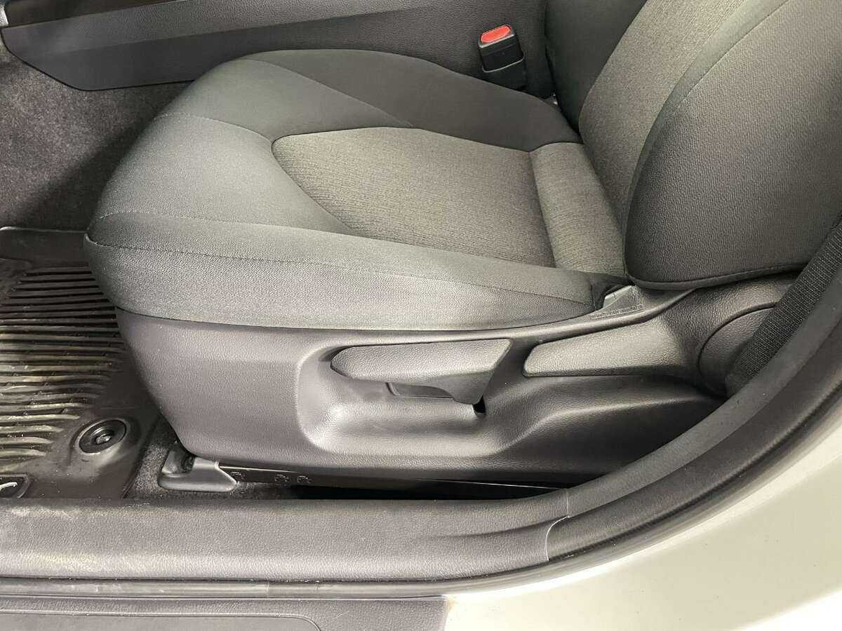 Toyota Camry, 2021 Фото №10