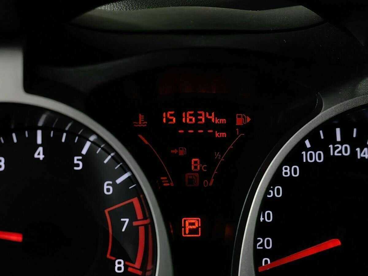 Nissan Juke, 2015 Фото №16