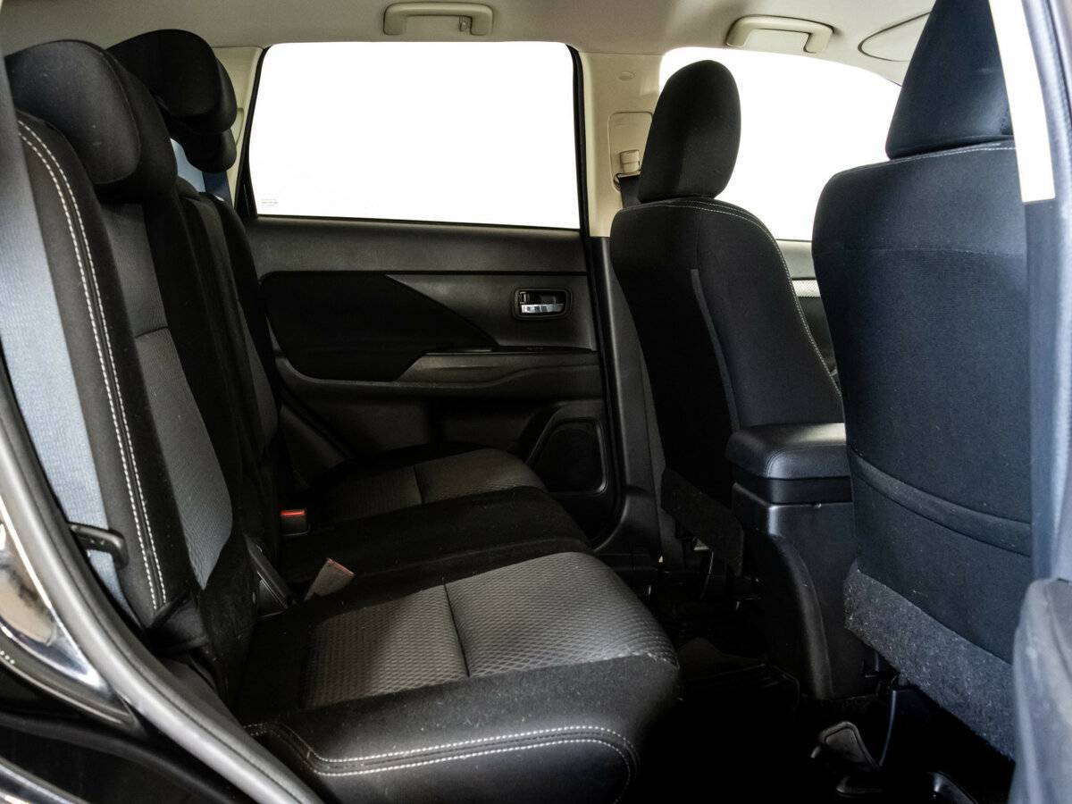 Mitsubishi Outlander, 2018 Фото №14