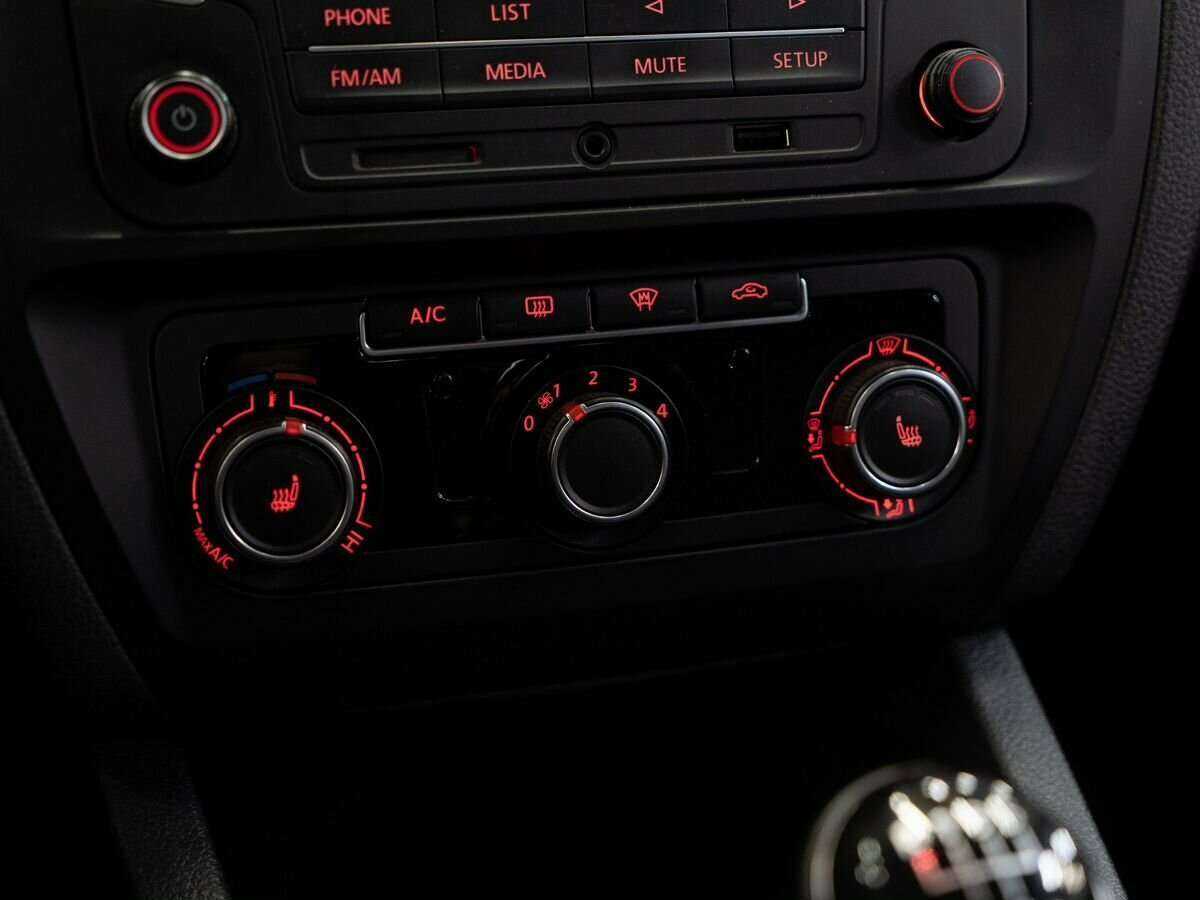 Volkswagen Jetta, 2016 Фото №14