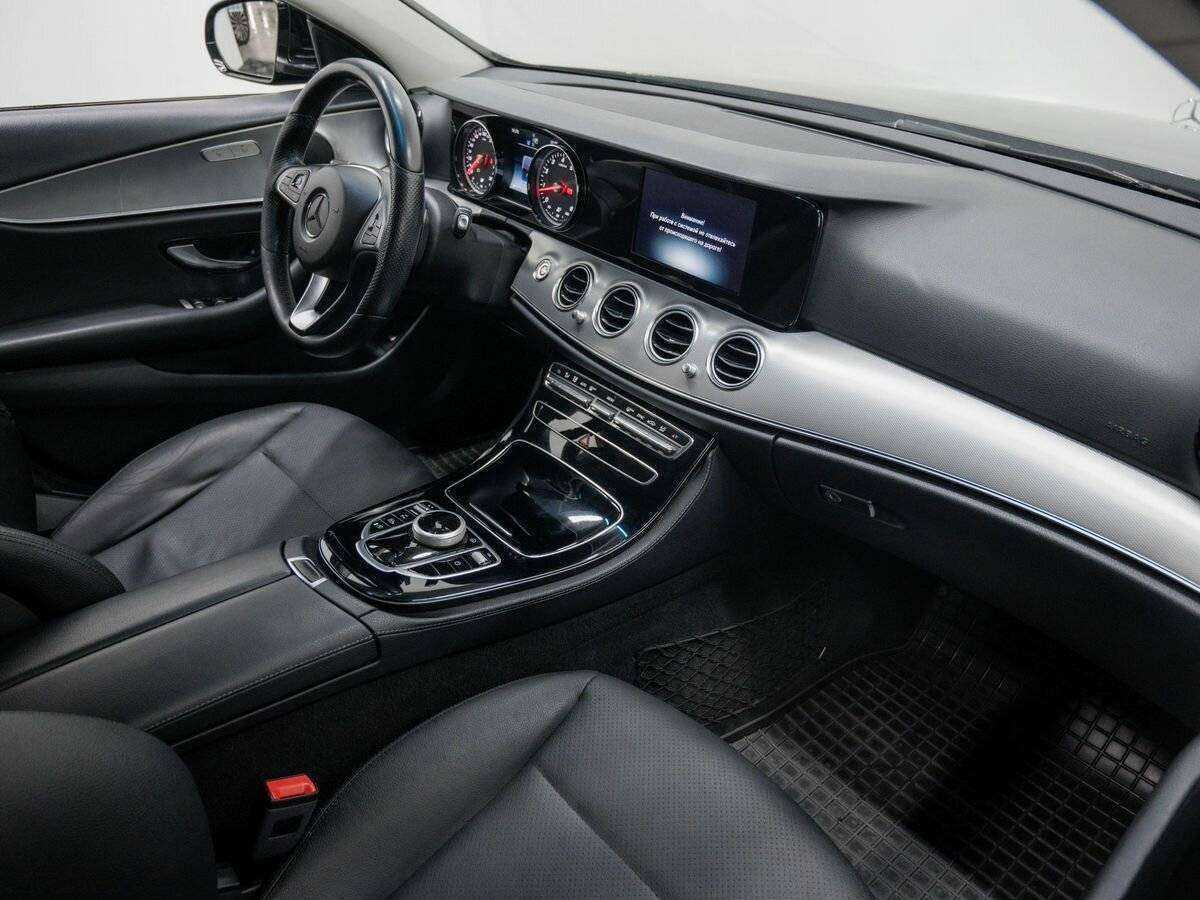 Mercedes-Benz E-Класс 200, 2017 Фото №7