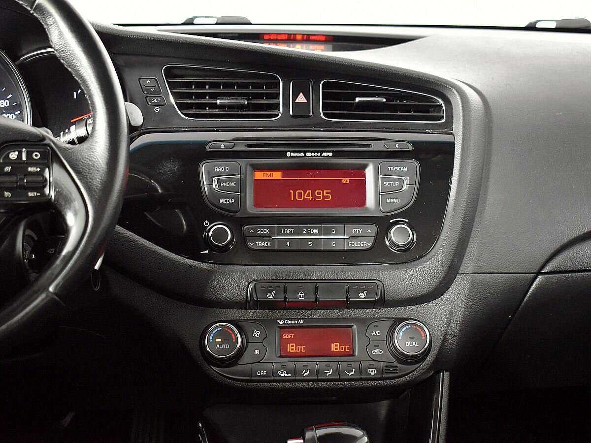 Kia Ceed, 2015 Фото №14