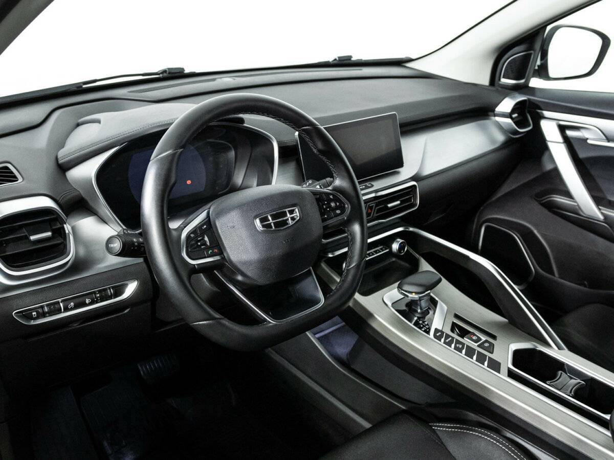 Geely Coolray, 2022 Фото №11