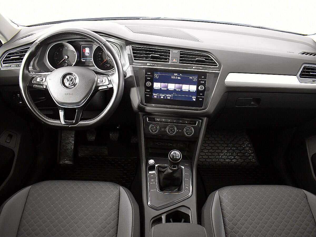 Volkswagen Tiguan, 2020 Фото №8